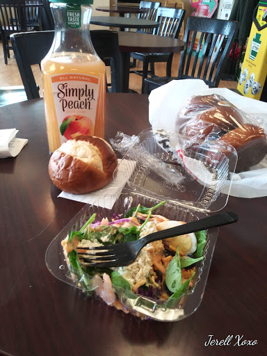 Shopping Mall «Plymouth Square Shopping Center», reviews and photos, 200 Ridge Pike, Conshohocken, PA 19428, USA