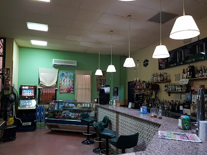 Cafe-Bar La Parada - Explanada, Fontanilla s/n, 14270 Hinojosa del Duque, Córdoba, Spain