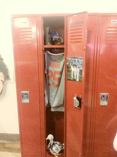 Shopping Mall «West Hollywood Gateway», reviews and photos, 7100 California Route 2, Los Angeles, CA 90046, USA