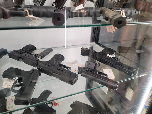 Pawn Shop «The PawnStore», reviews and photos, 3005 Douglas Ave, Des Moines, IA 50310, USA