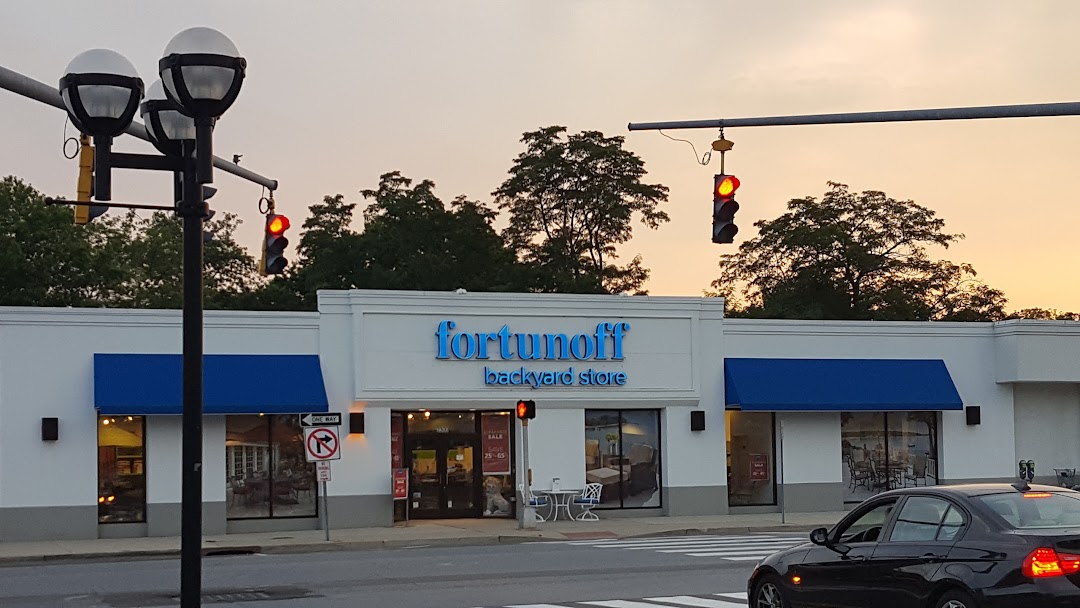 Fortunoff Backyard Store