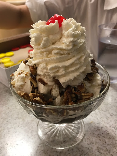 Ice Cream Shop «Oberweis Dairy», reviews and photos, 101 S Northwest Hwy, Park Ridge, IL 60068, USA