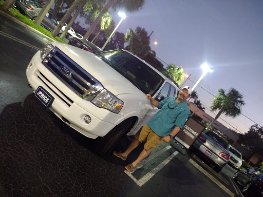 Cadillac Dealer «AutoNation Cadillac West Palm Beach», reviews and photos, 2101 45th St, West Palm Beach, FL 33407, USA