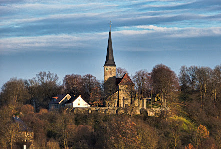 Evang.-Luth. Pfarramt Gesees Kirchweg 12, 95494 Gesees, Deutschland