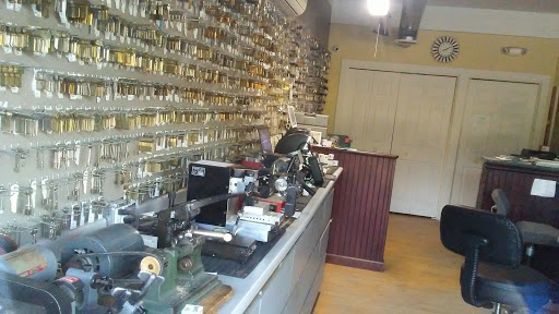 Locksmith «Holland Lock and Safe», reviews and photos, 503 W 17th St, Holland, MI 49423, USA