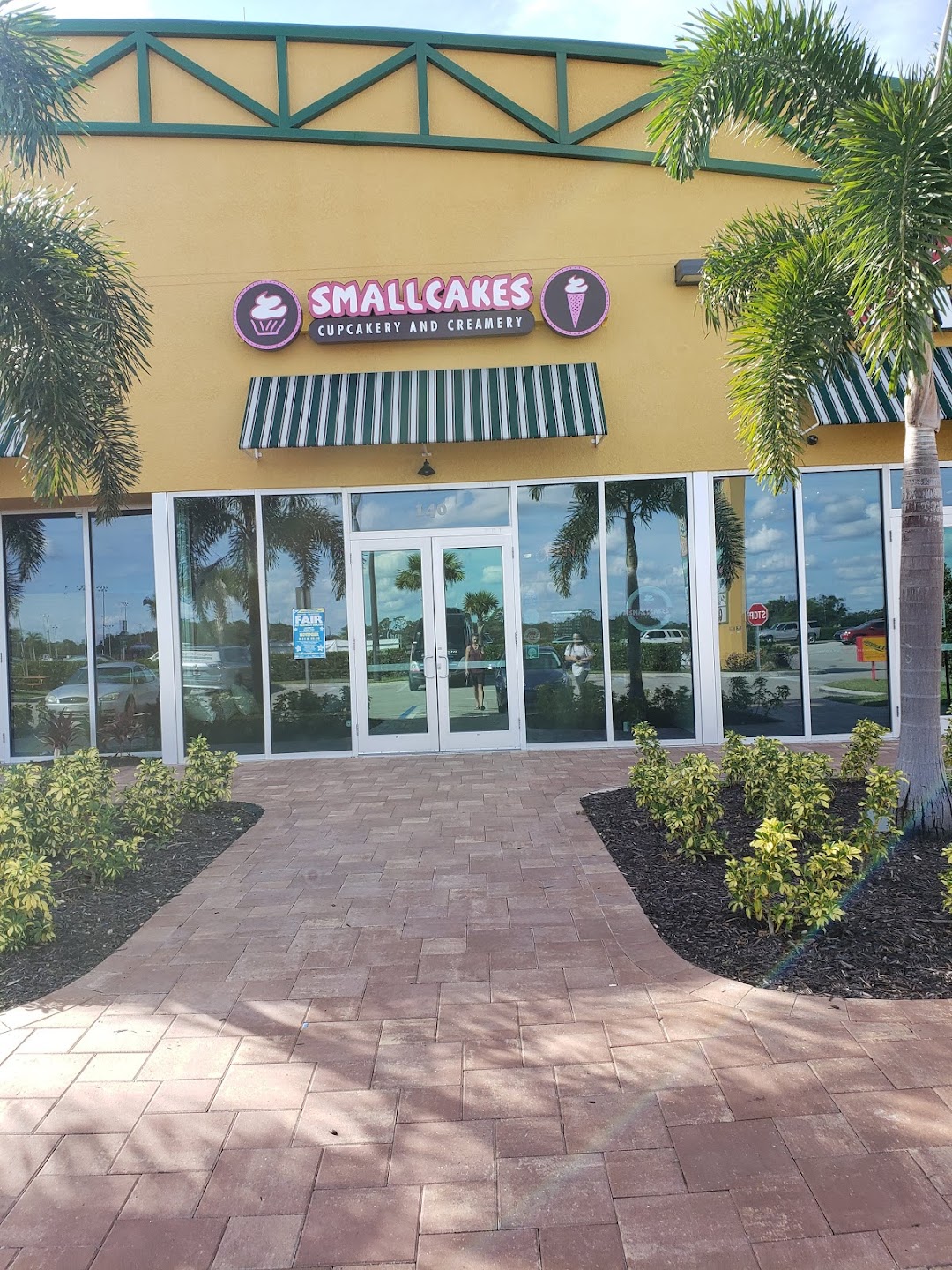 Smallcakes Cupcakery and Creamery-Fort Myers