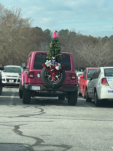 Shopping Mall «Creekside Crossing & Shops», reviews and photos, 404 E Six Forks Rd, Raleigh, NC 27609, USA