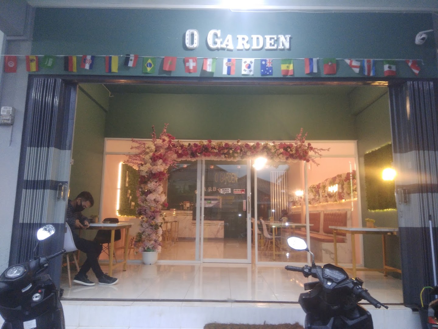 O'garden Cafe & Resto Kota Bima Photo