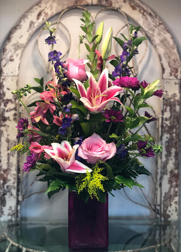 Florist «Petals To Go», reviews and photos, 1515 N Walnut Ave, New Braunfels, TX 78130, USA