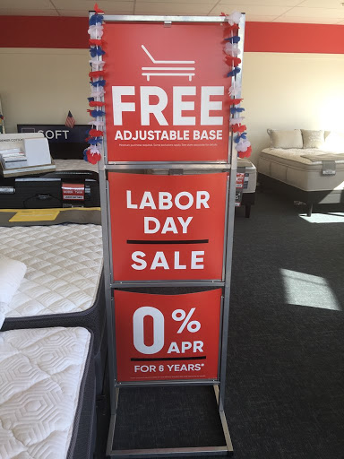 Mattress Store «Mattress Firm Highlands Ranch Westridge», reviews and photos, 9305 Dorchester St Suite 102, Highlands Ranch, CO 80129, USA