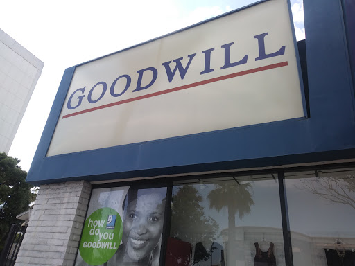 Thrift Store «Goodwill - Sherman Oaks», reviews and photos, 14760 Ventura Blvd, Sherman Oaks, CA 91403, USA