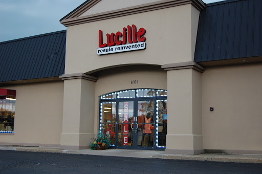 Lucille....resale reinvented, 1101 E Rand Rd, Arlington Heights, IL 60004, Thrift Store