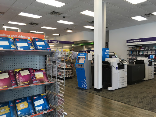 Print Shop «FedEx Office Print & Ship Center», reviews and photos, 3269 Hollywood Blvd, Hollywood, FL 33021, USA