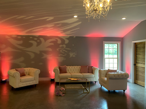 Wedding Venue «Whistle Hollow-Wedding & Event Venue», reviews and photos, 701 Lofton Hall Rd, Ardmore, TN 38449, USA