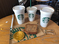 Plats et boissons du Café Starbucks Coffee- Disney Hôtel Cheyenne à Coupvray - n°2