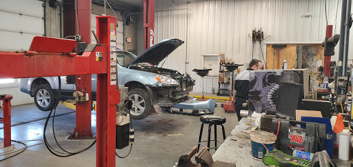 Auto Repair Shop «Muscatine Tire & Auto», reviews and photos, 2105 Park Ave, Muscatine, IA 52761, USA