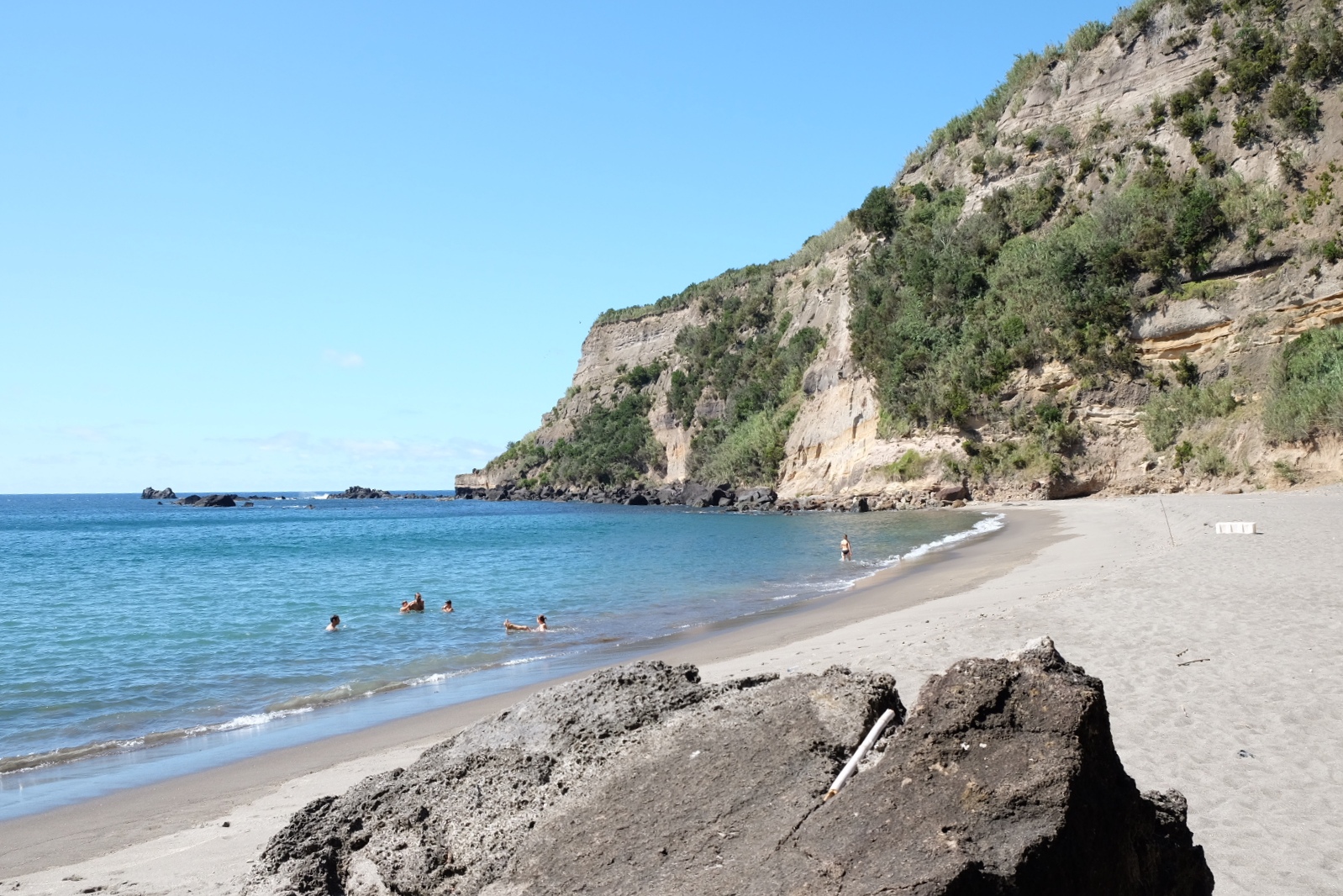Foto van Praia da Pedreira met helder zand oppervlakte