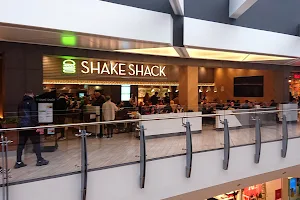 Shake Shack Lakeside image