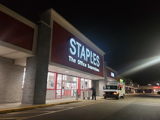 Office Supply Store «Staples», reviews and photos, 18 Lyman St, Westborough, MA 01581, USA