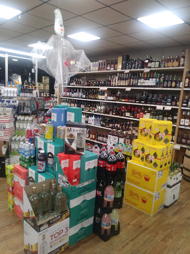 Liquor Store «Crown Wine & Spirits», reviews and photos, 3363 Sheridan St, Hollywood, FL 33020, USA