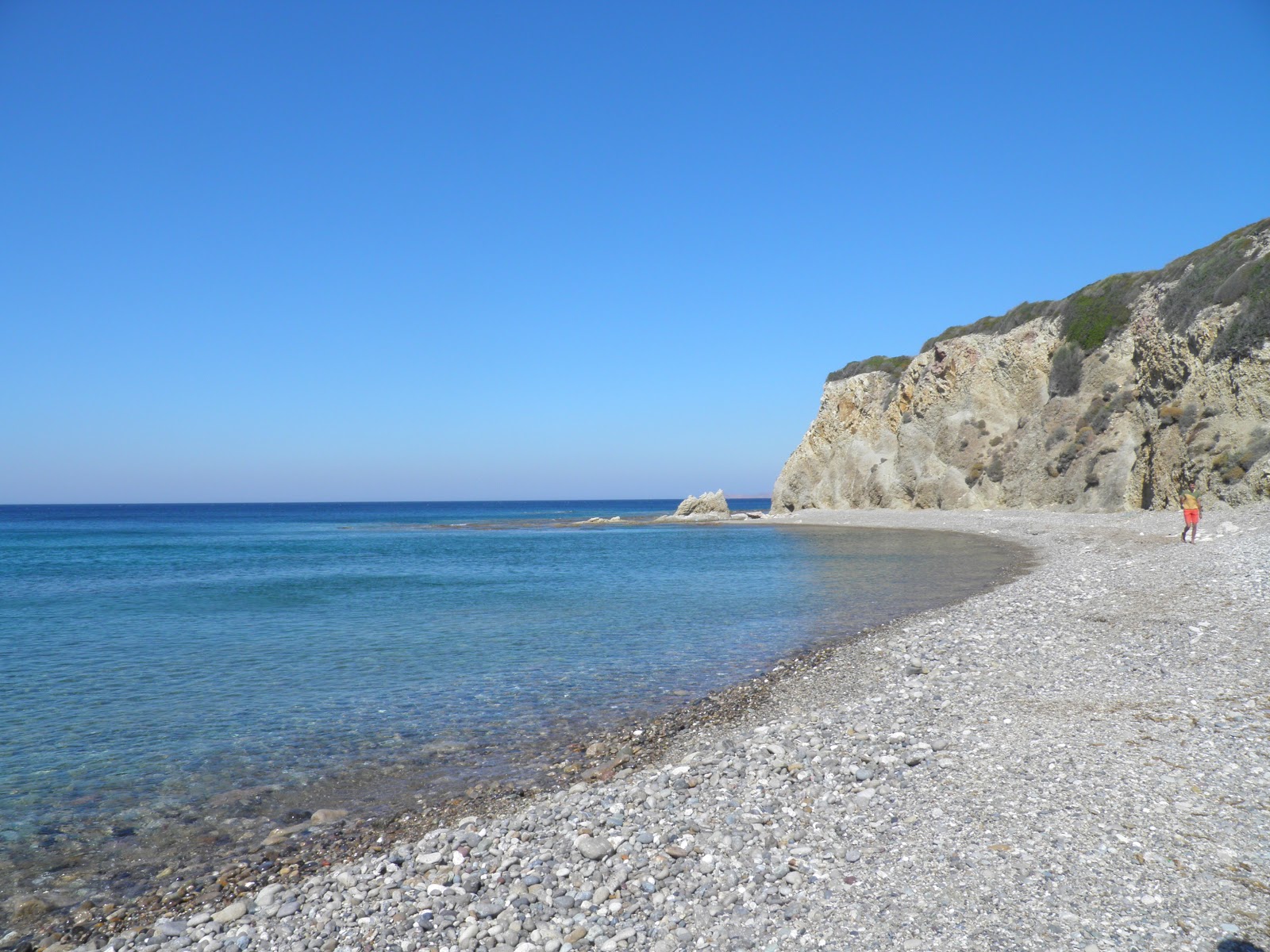 Foto von Vatera beach V mit beiger kiesel Oberfläche