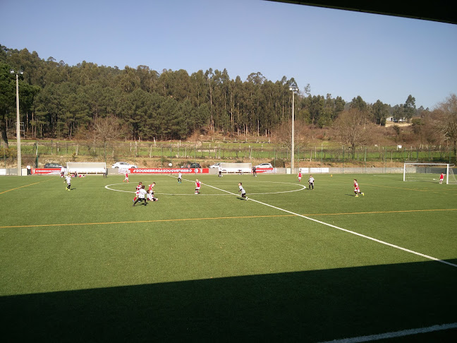 Campo de Futebol de Cunha AREC Cunha/Arentim. Campo de Jogos.