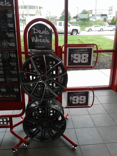 Tire Shop «Discount Tire Store - West Chester, OH», reviews and photos, 7683 Kingland Dr, West Chester Township, OH 45069, USA