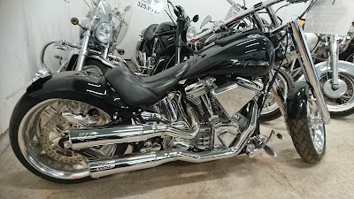 Photos of M C Parts V / Frank Jensen