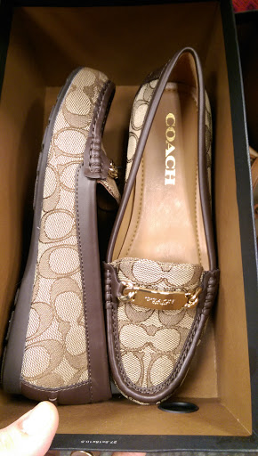 Department Store «Nordstrom Rack», reviews and photos, 17200 Southcenter Pkwy, Tukwila, WA 98188, USA