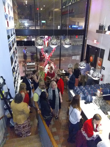 Bar «Wine on High Bar & Retail», reviews and photos, 789 N High St, Columbus, OH 43215, USA