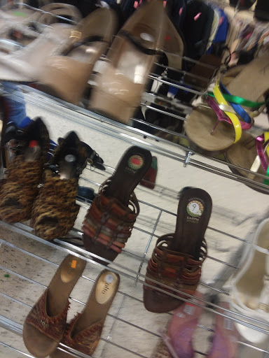 Donations Center «Goodwill», reviews and photos