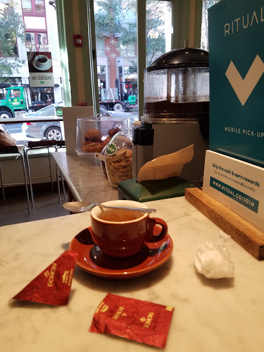 Ice Cream Shop «Pitango Gelato Penn Quarter», reviews and photos, 413 7th St NW, Washington, DC 20004, USA