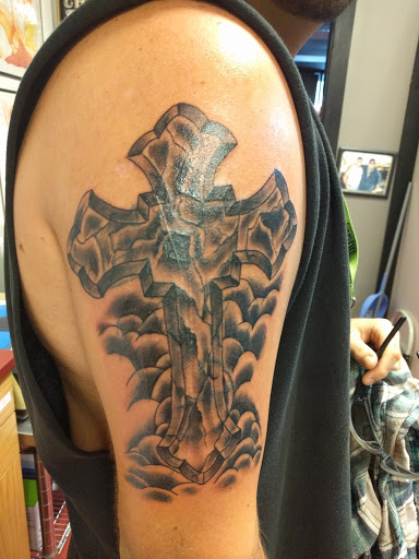 Tattoo Shop «Bad Azz Tattoo, LLC», reviews and photos, 105 Boston Rd, Edgewater, FL 32141, USA