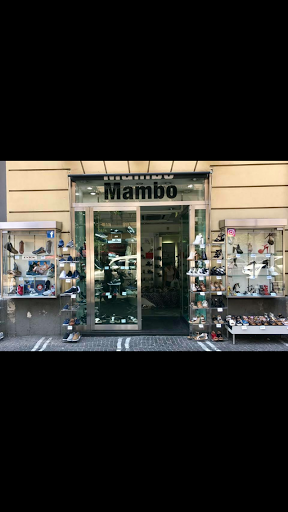 Stores to buy women's flat sandals Naples