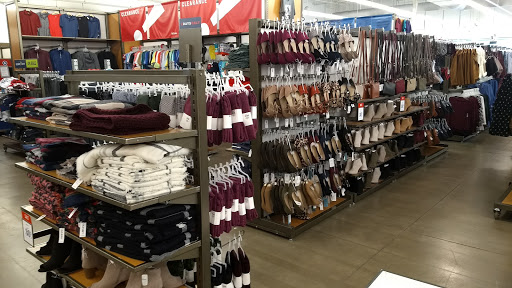 Clothing Store «Old Navy», reviews and photos, 1019 W University Ave, Georgetown, TX 78628, USA