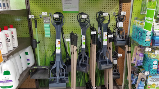 Pet Supply Store «Petco Animal Supplies», reviews and photos, 300 Quaker Ln #3, Warwick, RI 02886, USA