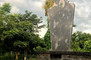 達魯瑪克紀念碑 image