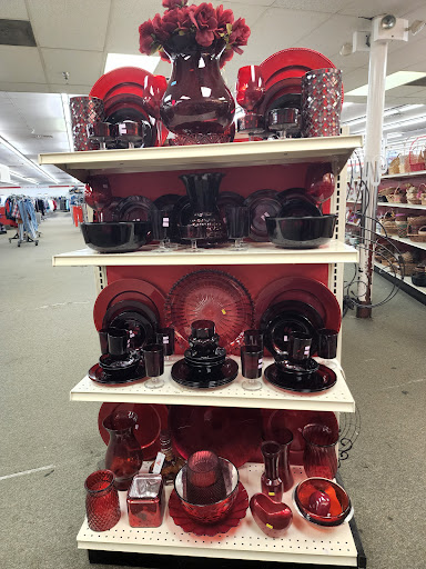 Thrift Store «The Salvation Army Family Store & Donation Center», reviews and photos, 35170 Dodge Park Rd, Sterling Heights, MI 48312, USA