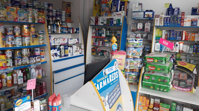 Opiniones de Farmacia Farmared's 64 en Quito - Farmacia