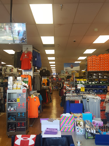 Sporting Goods Store «Big 5 Sporting Goods», reviews and photos, 4780 Pacific Coast Hwy, Long Beach, CA 90804, USA