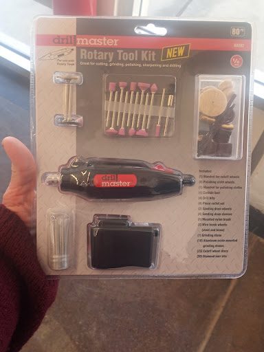 Hardware Store «Harbor Freight Tools», reviews and photos, 1835 S Mooney Blvd, Visalia, CA 93277, USA