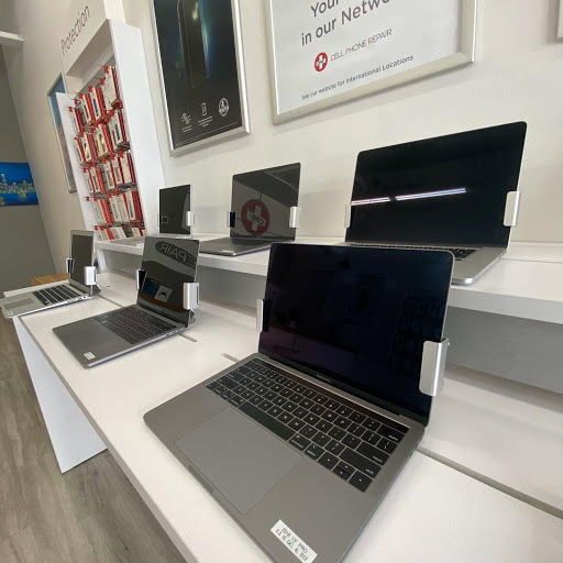 Cell Phone Store «iExpert Studio», reviews and photos, 5000 Shelbyville Rd, Louisville, KY 40207, USA