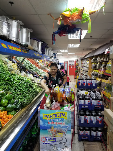 El Progreso Supermarket image 4