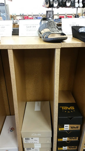 Shoe Store «DSW Designer Shoe Warehouse», reviews and photos, 9551 South Blvd, Charlotte, NC 28273, USA