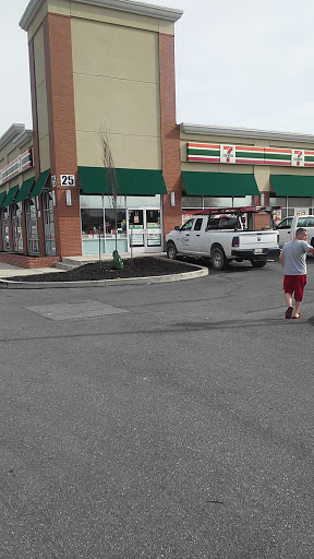 7-Eleven, 25 Eastern Blvd, Essex, MD 21221, USA, 
