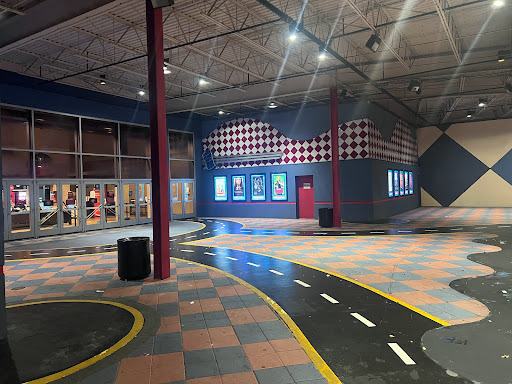 Movie Theater «AMC Pompano Beach 18», reviews and photos, 2315 N Federal Hwy, Pompano Beach, FL 33062, USA