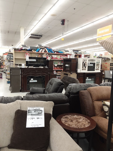 Discount Store «Big Lots», reviews and photos, 4628 W Diversey Ave, Chicago, IL 60639, USA