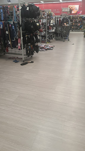 Clothing Store «Burlington Coat Factory», reviews and photos, 2920 SW Military Dr A, San Antonio, TX 78224, USA