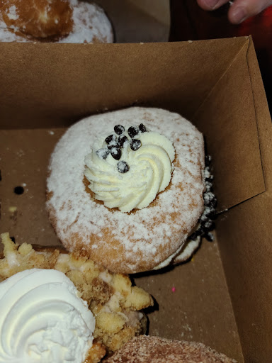 Donut Shop «Donut Crazy», reviews and photos, 290 York St, New Haven, CT 06511, USA