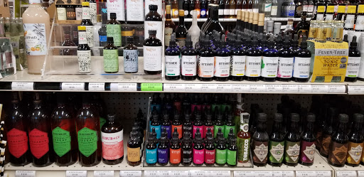 Liquor Store «Portland Center Liquor Store», reviews and photos, 2075 SW 1st Ave, Portland, OR 97201, USA